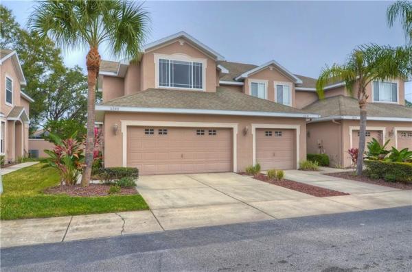 TOWNHOMES/PARKSIDE