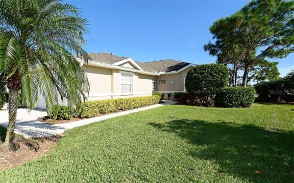 HERITAGE OAKS GOLF & COUNTRY CLUB