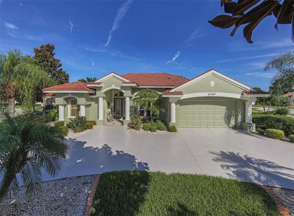 WHITESTONE AT SOUTHWOOD