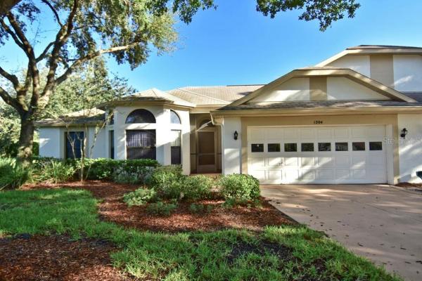 LANCASTER 04 CONDO PH 01