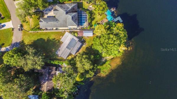 ORYANS POINT ON HALF MOON LAKE