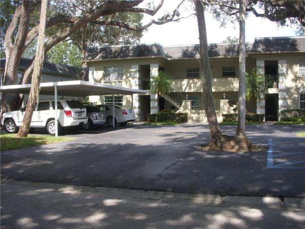 EAST BAY COUNTRY CLUB CONDO APTS
