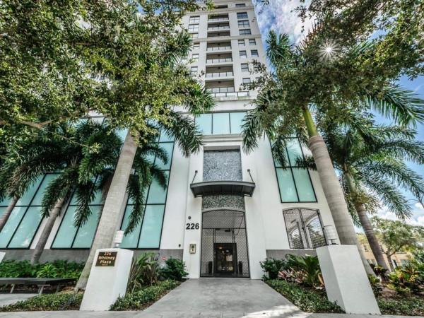 WALKER-WHITNEY PLAZA CONDO