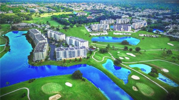 GOLF LAKE CONDO VI AT EAST BAY