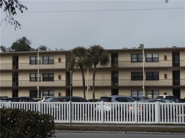 LAKEVIEW OF LARGO SOUTH CONDO