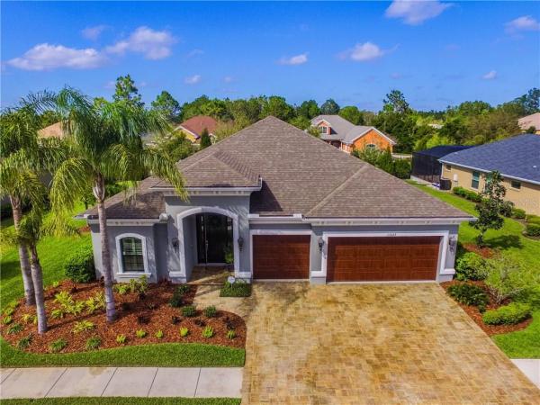 GREY HAWK AT LAKE POLO PH 02