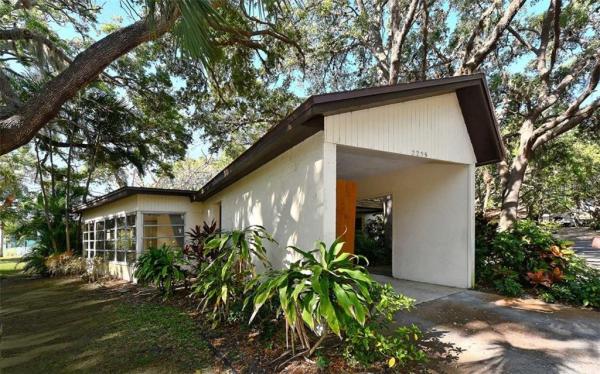 WOODSIDE VILLAGE EAST