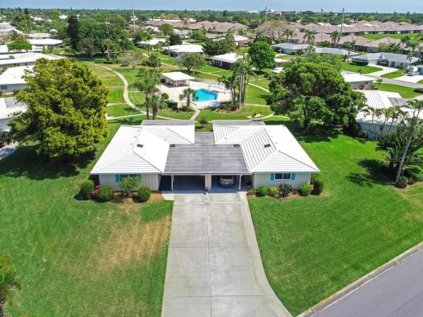 VILLAGE GREEN OF BRADENTON SC 2