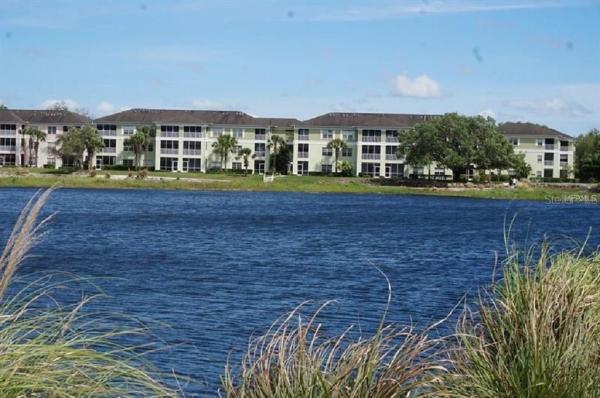 HERITAGE OAK PARK/WATERSIDE CLUB 04 AT HOP