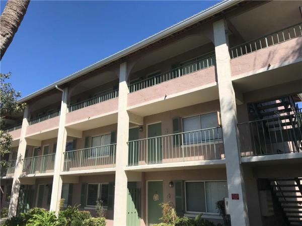 WATERSIDE AT CRANE'S ROOST