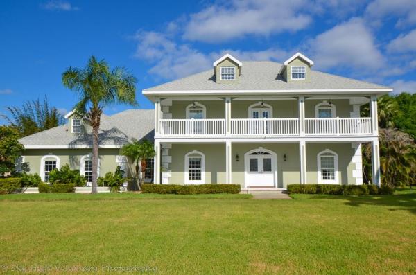 ELOISE POINTE ESTATES