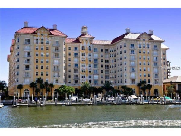 PARKCREST HARBOUR ISLAND CONDO