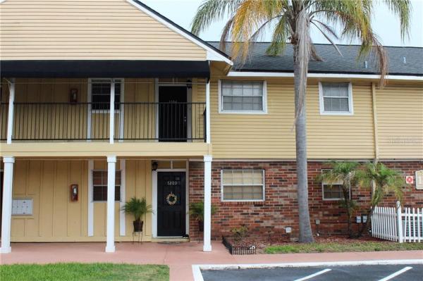 VENETIA COUNTRY CLUB CONDO