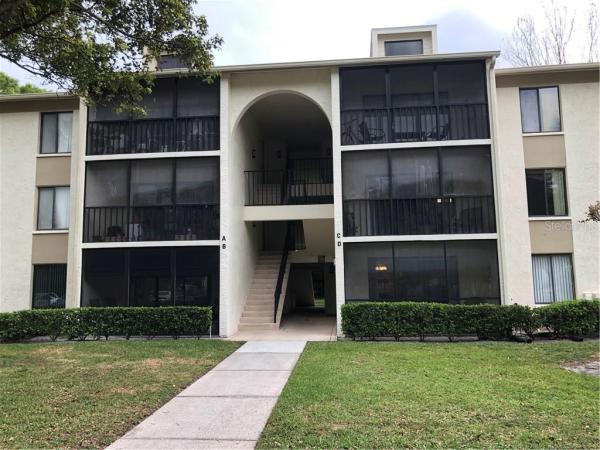 PINE RIDGE AT LAKE TARPON VILLAGE