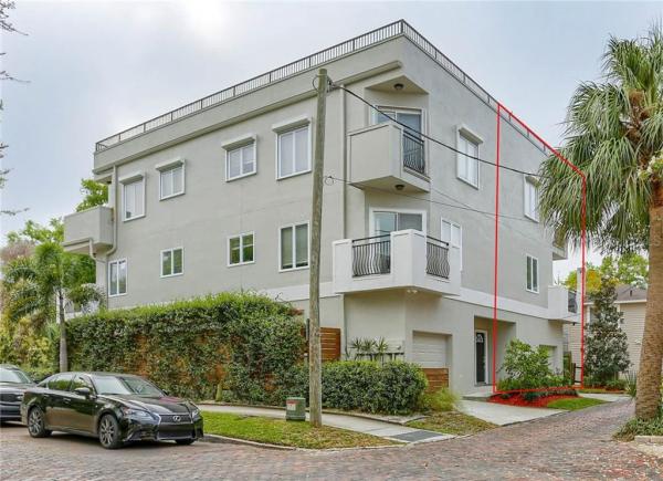 CRESCENT VIEW TWNHMS