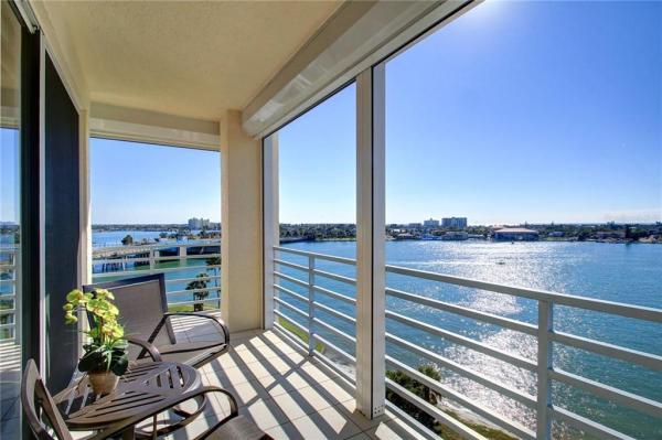 HARBOURSIDE CONDO