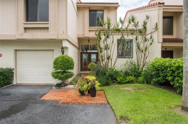 PLAYA ESCONDIDA CONDO