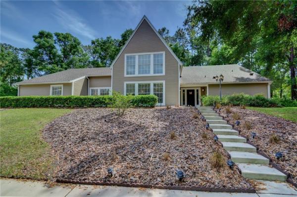 COUNTRY CLUB HEIGHTS