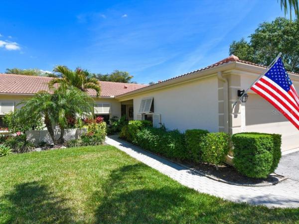 VILLAS OF PAPILLION/THE MEADOWS