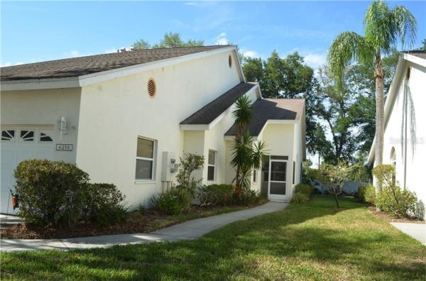 VILLAS OF EAGLE CREEK PH V