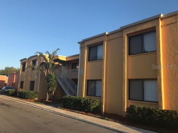 GARDEN WALK CONDO PH I