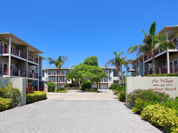 THE VILLAGE AT HOLMES BEACH