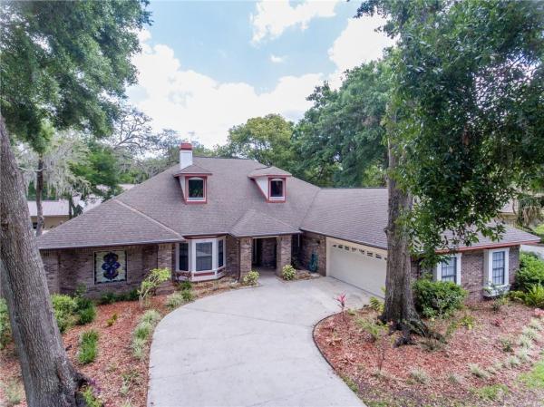 BARRINGTON OAKS EAST