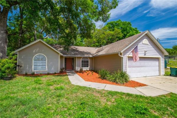 MOUNT DORA COBBLE HILL