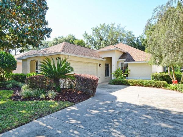 COUNTRY CLUB MOUNT DORA PH 02-2