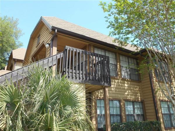 LAKEWOOD PARK A CONDO