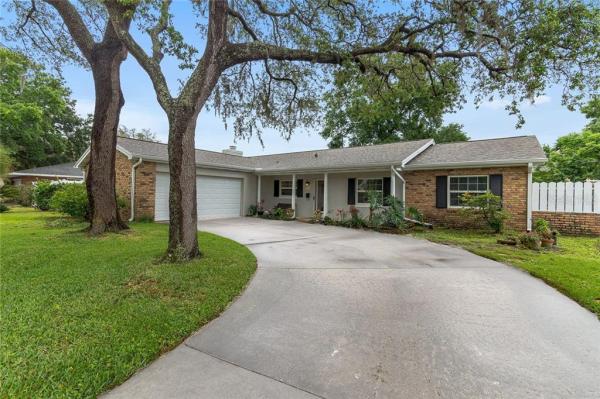 ENGLISH ESTATES UNIT 2