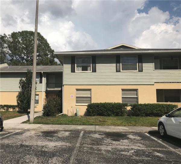 HAMPTONS AT BRANDON A CONDO