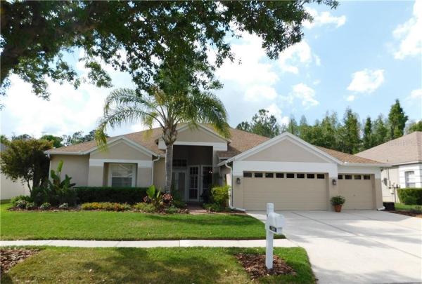 LEXINGTON OAKS PH 01