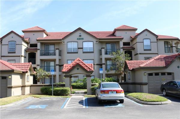 LAKEVIEW AT CALUSA TRACE