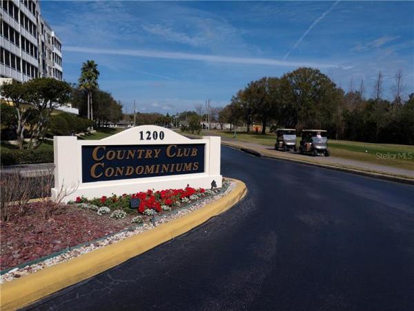 COUNTRY CLUB CONDO AT EAST BAY