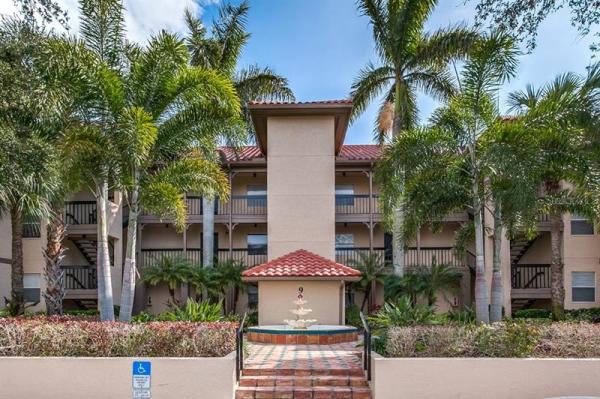 AUDUBON CONDO AT FEATHER SOUND