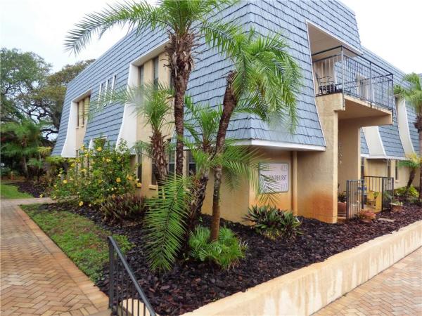 VICTORIA PALMS CONDO