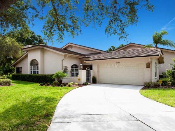 PENSHURST PARK - MEADOWS