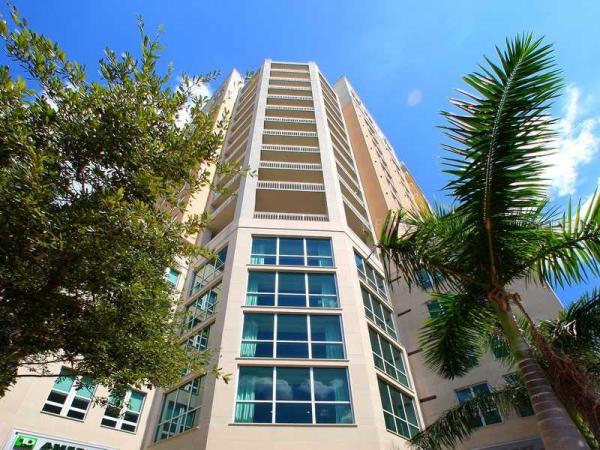 1350 MAIN RESIDENTIAL