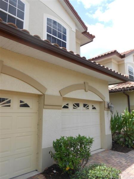 MIRAMAR LAGOONS AT LAKEWOOD RANCH