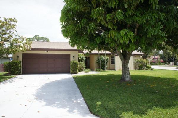 CENTER GATE WOODS UNIT 1