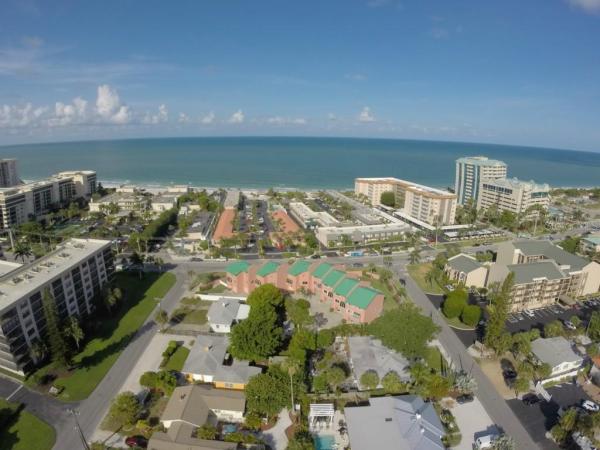 LIDO BEACH HOUSE