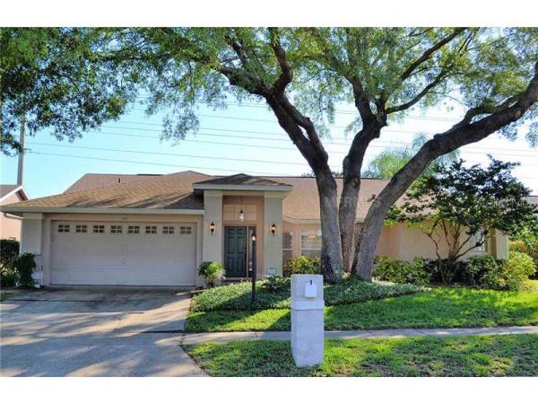 HUNTERS STAND AT CARILLON