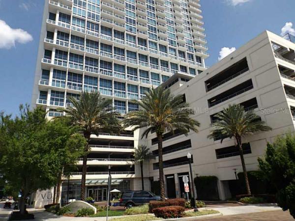 VUE AT LAKE EOLA CONDO