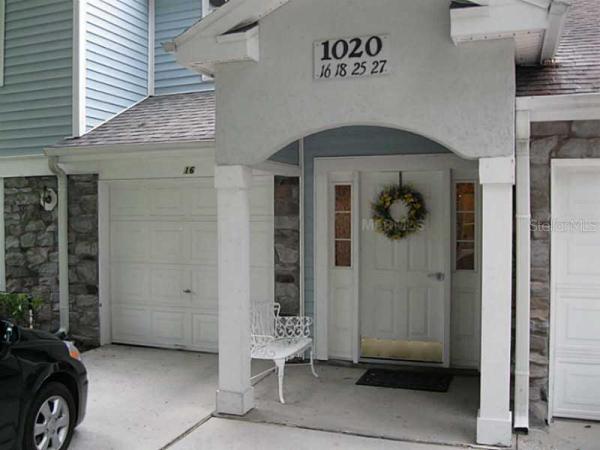 COACH HOMES AT ERROL PH 18