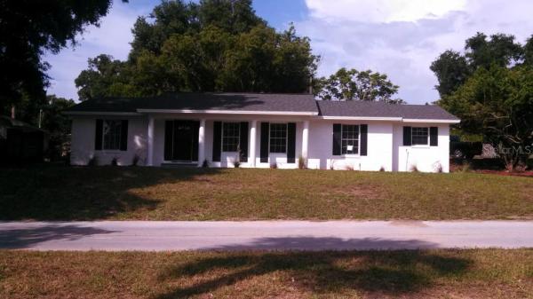 EUSTIS LAKE GRACIE PLACE