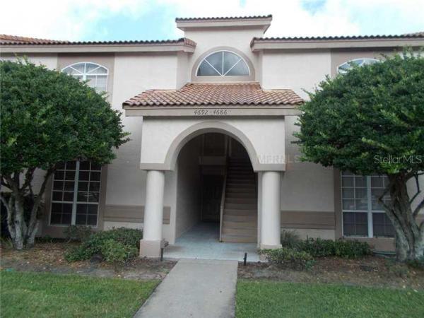 TOWNES SOUTHGATE CONDO PH C