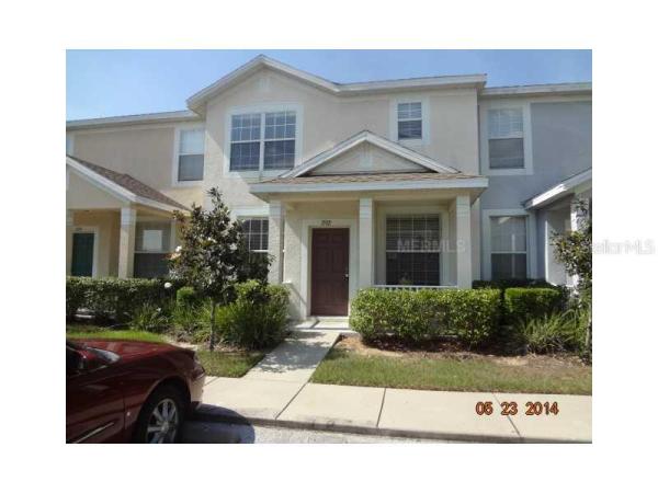 LAKEWOOD RIDGE TOWNHOMES