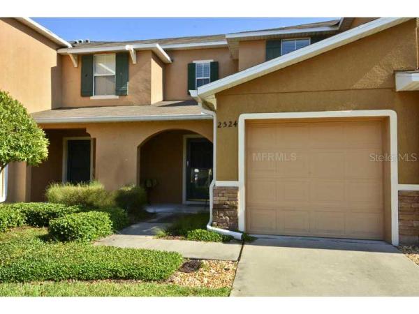 SUNSET POINTE TOWNHOMES