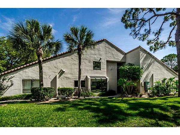 BRAELOCH VILLAGE CONDO